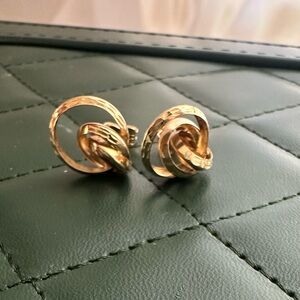 Elegant Gold Knot Earrings